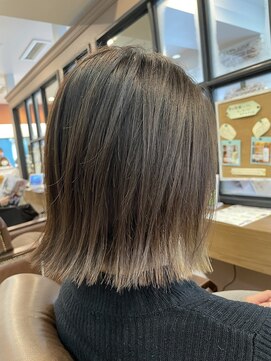 ソラ(sora) 切りっぱなしボブ