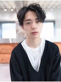 波巻きスパイラルパーマセンターパートアッシュブラック