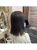 オリーブグレージュ