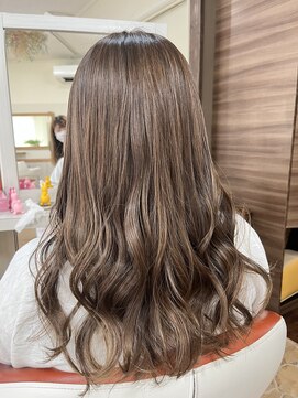 ガールコウ(Girl.co) ハイライトカラー