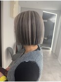 大人かわいいバレイヤージュブリーチハイライトアッシュ