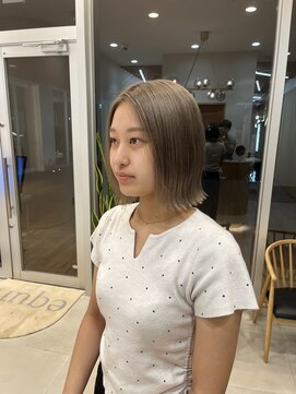 エクリジユウガオカ(equri Jiyugaoka) 【自由が丘】ハイトーンボブ