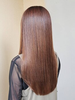 スタジオエムズ 稲毛海岸店(Studio M’s)の写真/【モデル55歳のお客様】エイジング毛、ダメージ毛を諦めない方が通う。髪質改善×縮毛矯正のいいとこ取り！