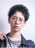 メンズカット無造作黒髪スパイキーショート刈り上げビジネス流行