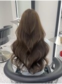 20代30代大人可愛いくすみベージュ原宿
