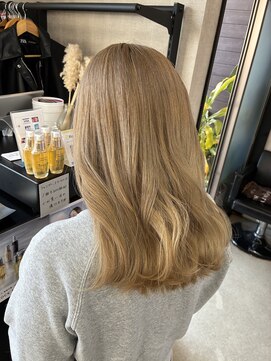 トリコ(ToricO) ダブルカラー 全頭ブリーチ ミルクティーベージュ くすみ