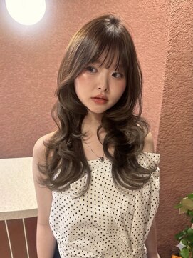 ボタン コロン 表参道 原宿(VOTAN COLON) 巻いた時のふんわり感は、レイヤーカットで♪.・