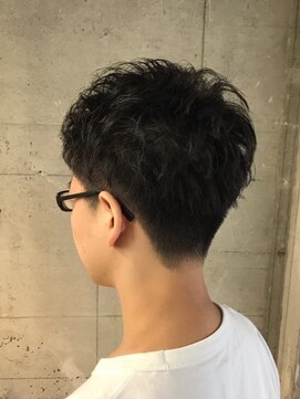 オッソ(OSSO) 刈り上げショート_ワイルドアップバングくせ毛風パーマ