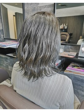 サード プレイス(Third Place) アッシュカラー！