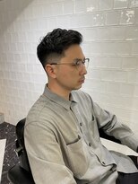 メリケンバーバーショップ フクオカ(MERICAN BARBERSHOP FUK)&nbsp;かきあげナチュラルフェードビジネス