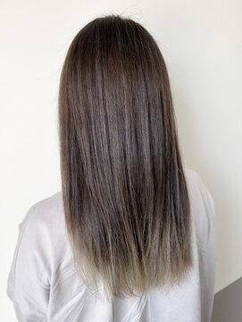 ザヘアメイクシェア(THE -HAIR MAKE SHARE-) ロングの裾カラーでプライベートと仕事の日にメリハリを☆