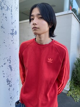 マカロンコワフュールドウシワカマル(macaron coiffure de ushiwakamaru) ウルフカット