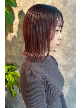 セロ(sero) 外ハネミディアムボブスタイル