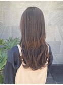 艶髪ロングのクレイベージュカラー