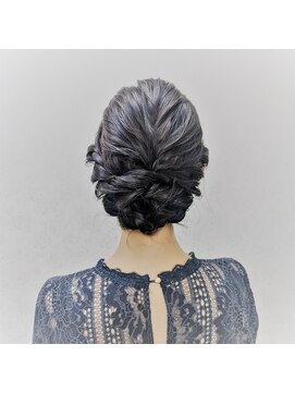 横濱ハイカラ美容院(haikara美容院) 結婚式参列ヘアセット　ゆるアップ