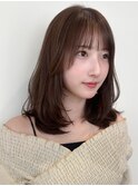 顔周りレイヤーカットグレージュカラーくびれボブベージュカラー