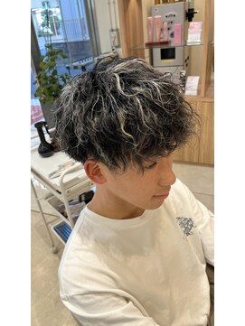 シュヴー 浦安店(CHEVEUX) ツイストスパイラルパーマメッシュ