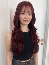ユニバイリサ 天神大名店(uni by risa) カシスレッド ブリーチ ハイトーン 顔周りカット 艶髪 20代30代