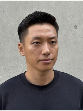 グラッシー(GLASSY) アイロンパーマ/ビジネスヘア/フェードカット/短髪パーマ☆