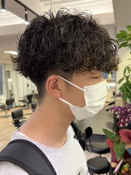 ウェイビーエフティフィフス 横浜西口(WAVEY ft.fifth) 横浜波巻きパーマツイスパツイストスパイラルパーマ緩め弱め30代