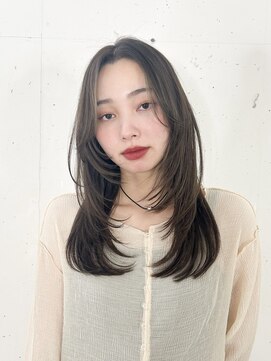 レイヤーカット/韓国ヘア/小顔/前髪長め/オリーブグレー/黒髪