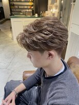 ルーク 立川(LUK)&nbsp;メンズハイトーン/ミルクティー/フェザーパーマ《三谷海斗》