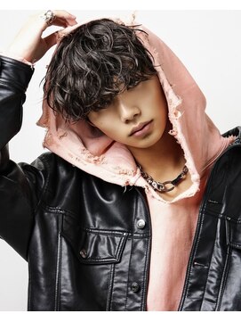 アストラ(ASTRA) MEN’S HAIR/波巻きツイストスパイラル/リバースセンターパート