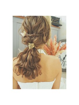 ヘアメイクアンドセットサロン リッコ(Hair make&set salon Ricco) 梅田ヘアセットサロンリッコ/ローポニーテール