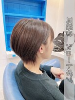 ウーロス(uros.) 耳掛け☆ショートボブ