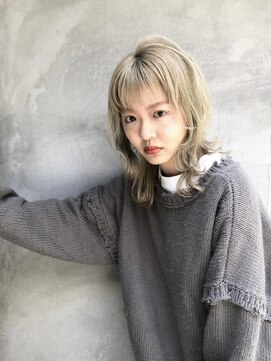 アンバースデー(UNBIRTHDAY) ブロンド/ウルフ