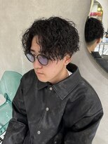 ゼスト リル 新宿(ZEST lill)&nbsp;ツイストスパイラル 縦落ち センターパート 新宿