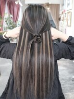 マリアナ(Mariana)&nbsp;ハイライトショートヘアレイヤーカットダブルカラー