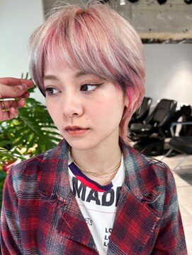 シオン(shion) ショートミディアムウルフレイヤーおくれ毛ウルフカット_F0619