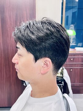 グレイスフルバーバーロンドン 大宮店(Graceful Barber London) 【40代 男性】ロンドン耳出しナチュラル（大宮/バーバー）