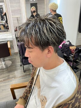 カルフール ロハス 草加東口店(Carrefour LOHAS) メンズカット・ハイライト・ケアブリーチ・眉毛カット・韓国風