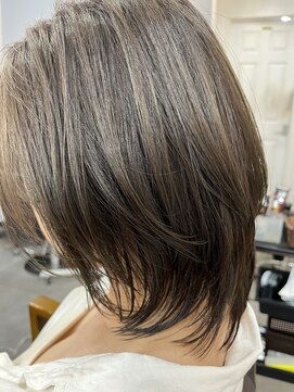 レイリー(LAiLy) レイヤーボブ　ボブ　伸ばしてる方におすすめ