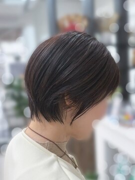 ルミ 上大岡店(Lumi) TAKE/大人ショート/くびれショート/小顔ショート