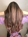 ルーツ(RooTs) 立体感のあるデザインカラー