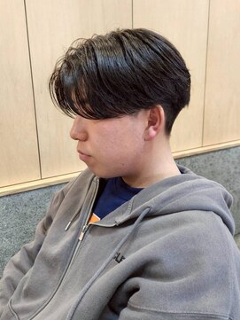 サイクル(CYCLE) [MEN’S HAIR/サーフカール/刈り上げセンターパート/伊勢崎]