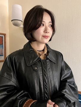 ニュイ(NUIT) 暗髪ベージュフレンチミニボブ