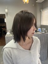 モナ バイ ルヴェール 岐阜北方(MONA by LeVert)&nbsp;顔周りレイヤー×切りっぱなしボブ