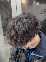 オーバル ジングウマエ(OVARL jingumae)&nbsp;縦落ちパーマシャドウパーマサーフカールフェザーパーマ