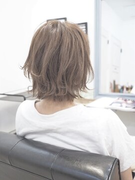 コニ(Coni) ♪Coni♪シングルカラー・グレージュ