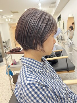 メモリーズ 銀座(Memories) 簡単スタイリング！大人可愛いショートヘア！前髪あり