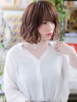 カバーヘア ブリス 戸田公園西口店(COVER HAIR bliss) 斜めバング大人かわいいくせ毛風ボブh2戸田公園20代30代40代