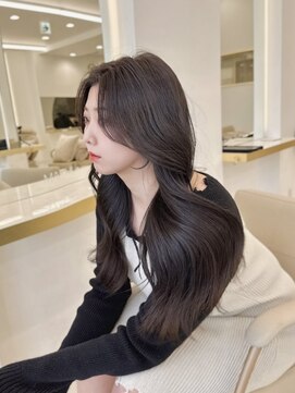 マウル 栄(MAEUL) 韓国くびれヘア　レイヤーカット　長め前髪