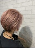 ピンクベージュエンドブラック_耳かけショートセンターパート_37