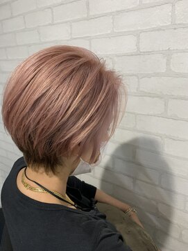 ライフ 住道店(Lyfe) ピンクベージュエンドブラック_耳かけショートセンターパート_37