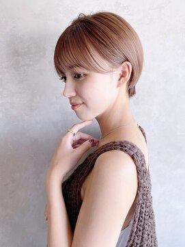 シオン(shion) 似合わせカットフェザーショートマロンベージュ_ba357842