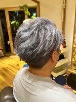 ファミリア ボンド(familiar BOND)&nbsp;白髪ぼかし×シルバーカラー